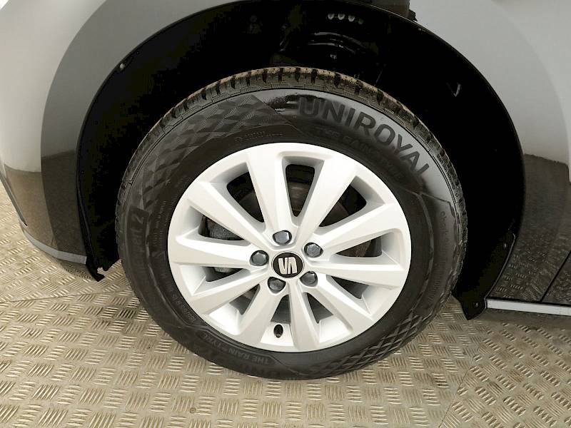 SEAT Ibiza  1.0 MPI Style *RFK*SHZ*Navi*AppleCar*