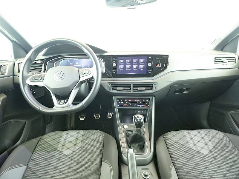 VW Polo  1.0 TSI R-Line *Matrix*RFK*SHZ*AppleCar*