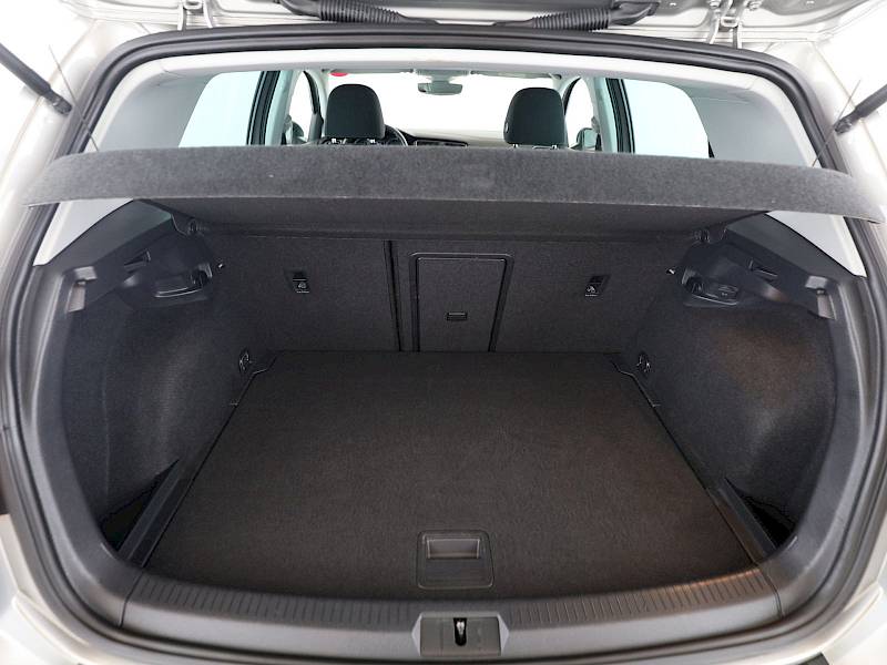 VW Golf  VII 1.0 TSI Comfortline *LED*PDC*Navi*