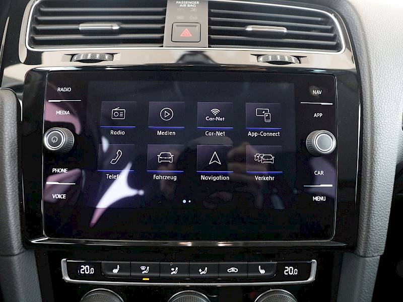 VW Golf  VII 1.0 TSI Comfortline *LED*PDC*Navi*