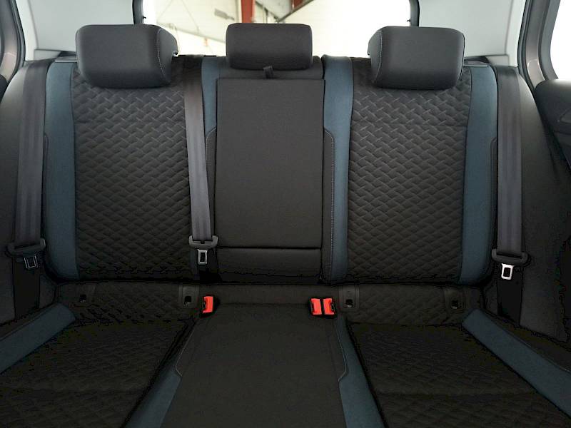 VW Golf  VII 1.0 TSI Comfortline *LED*PDC*Navi*